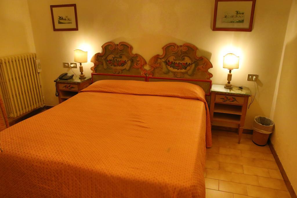 Hotel Villa Le Rondini Florence Buitenkant foto