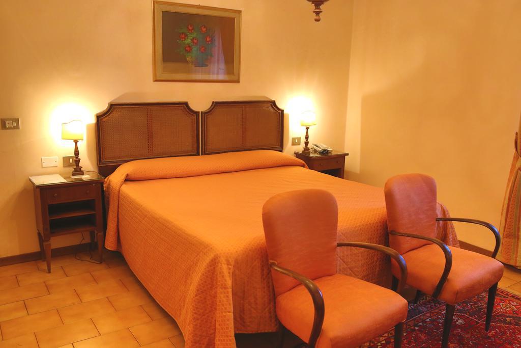 Hotel Villa Le Rondini Florence Buitenkant foto