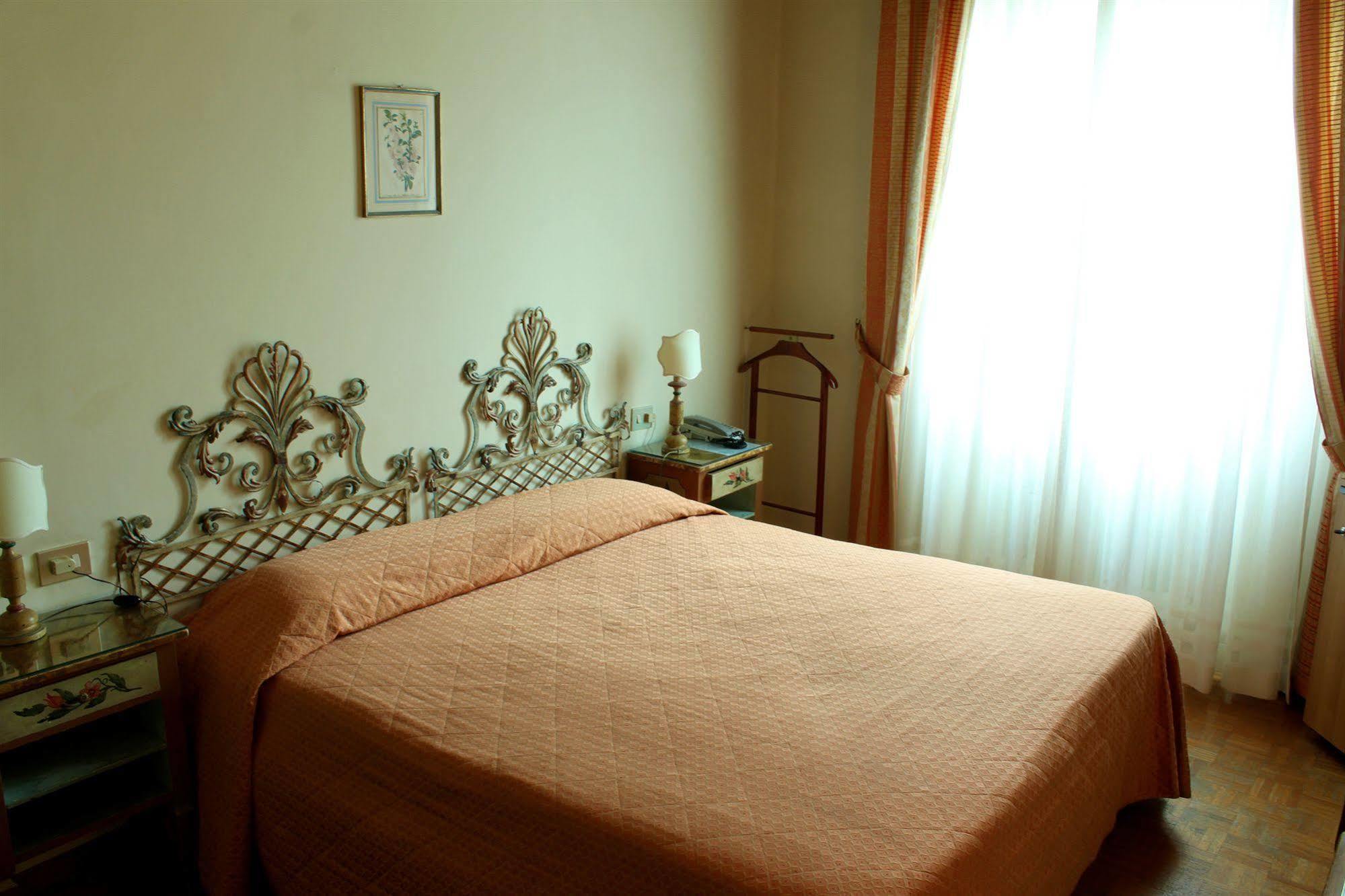 Hotel Villa Le Rondini Florence Buitenkant foto